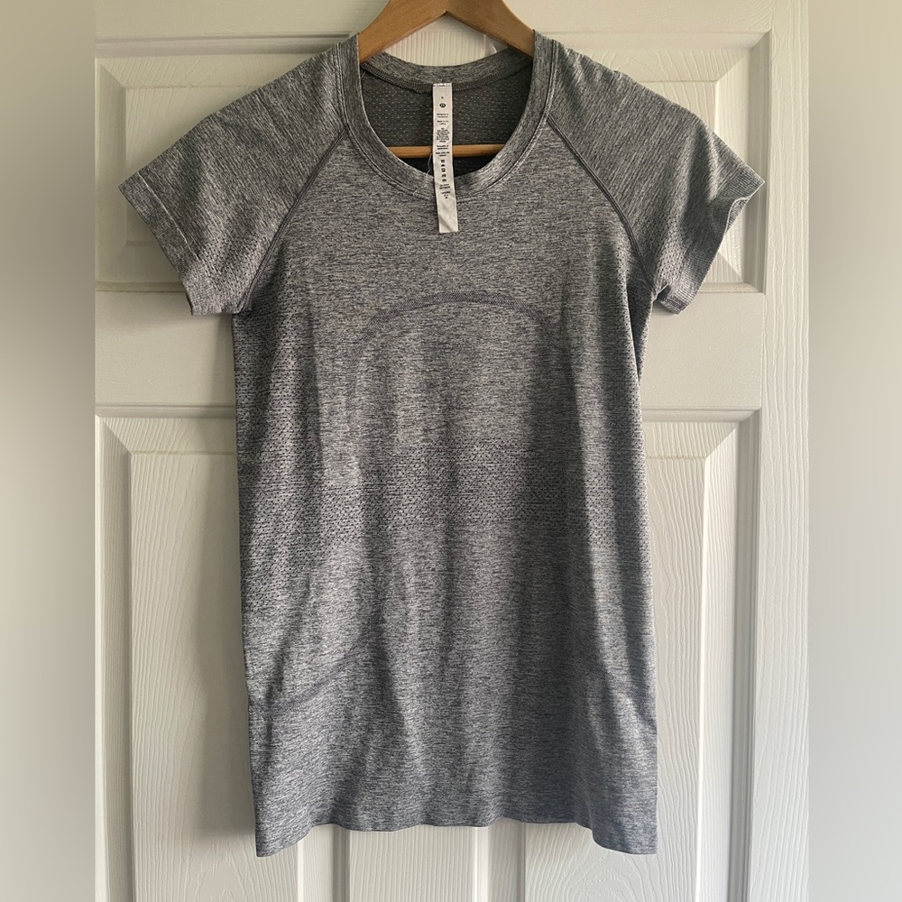 lululemon Swiftly Tech, slate, size 6